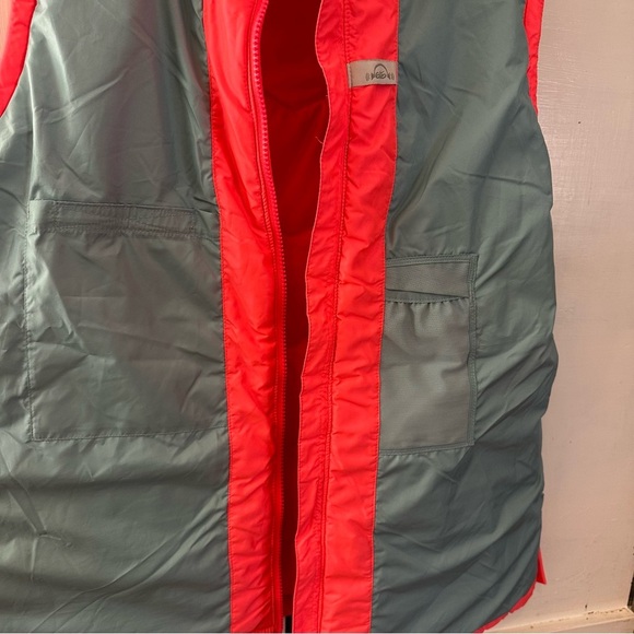 Nike 6.0 Women's Bright Neon Quilted Vest. Size: XL - Picture 10 of 13